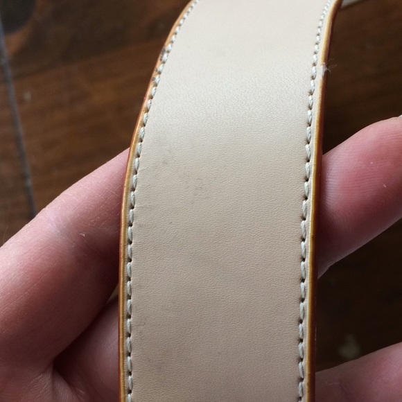 Gucci Floral Hobo π Small adorable purse! πΉπ - Picture 6 of 9